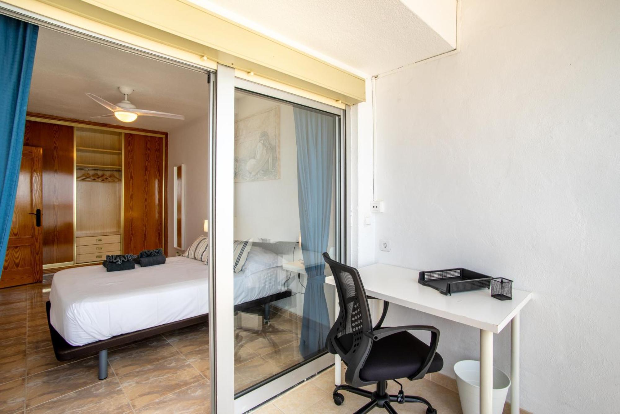 شقة Atico Frente Al Mar 2 Terrazas Barbacoa Y Parking Sujeto A Disponibilidad إل كامبيلو المظهر الخارجي الصورة