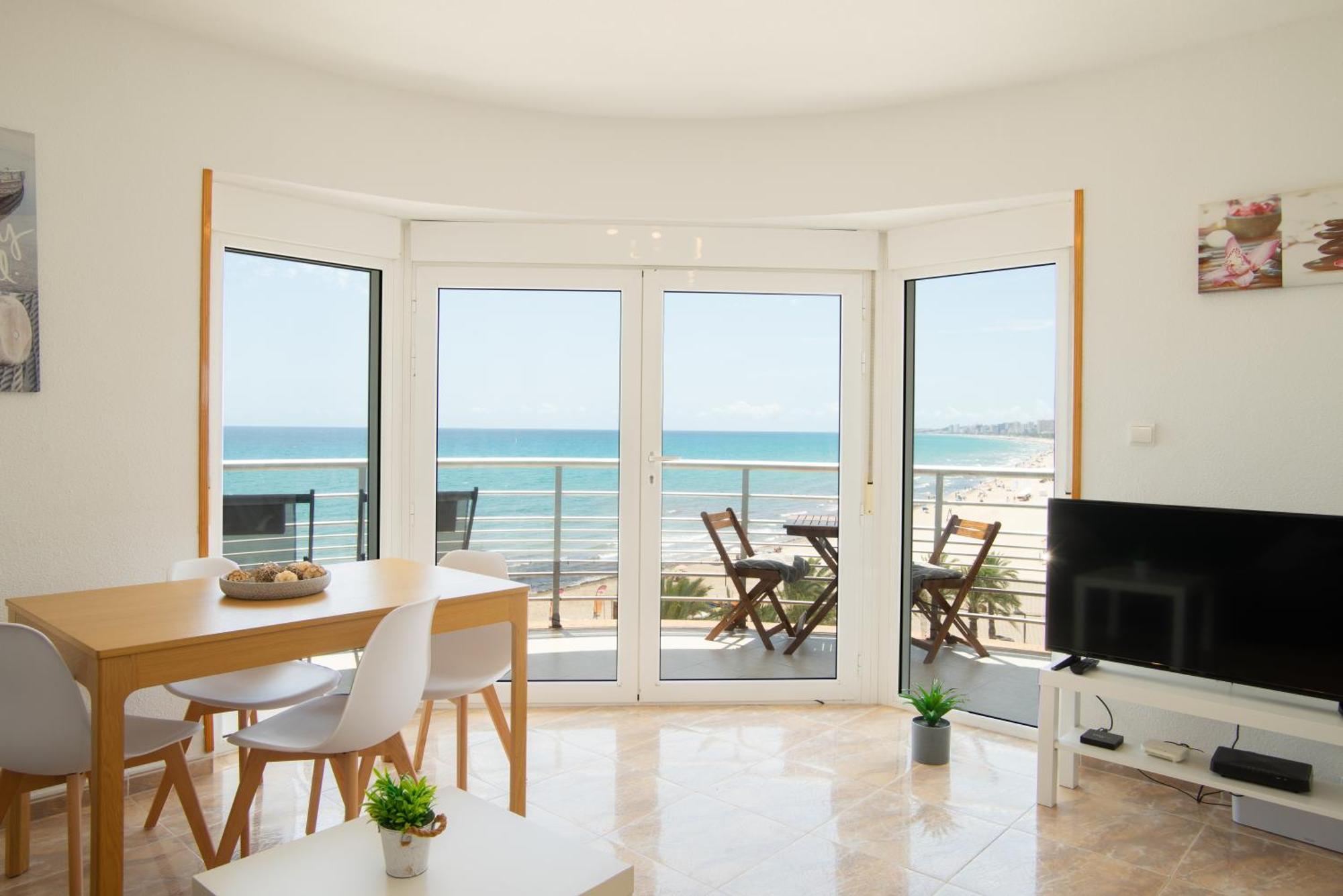 شقة Atico Frente Al Mar 2 Terrazas Barbacoa Y Parking Sujeto A Disponibilidad إل كامبيلو المظهر الخارجي الصورة